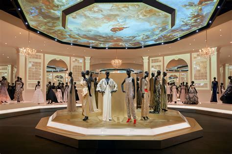 exposition dior londres|christian dior designer of dreams.